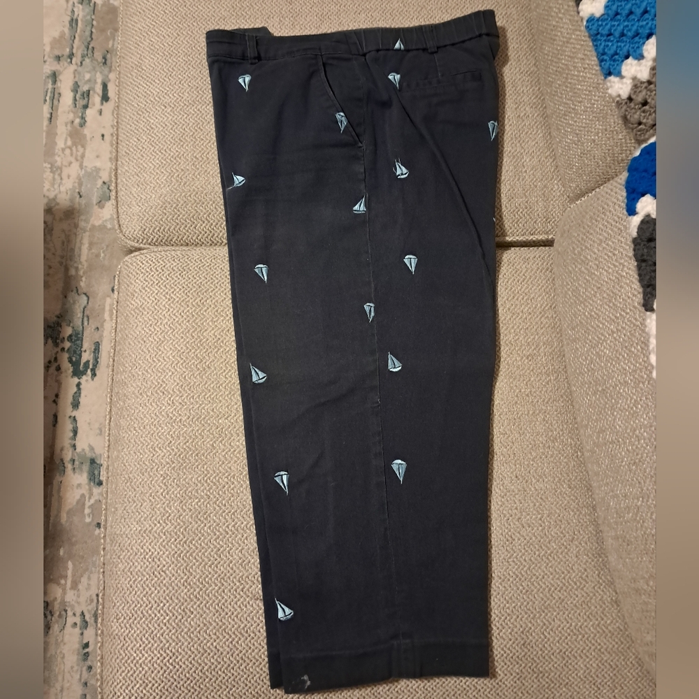 Womens Capri Pants, Size 14, Pink Qith Sailboat Embrodery, By Kim Rogers.